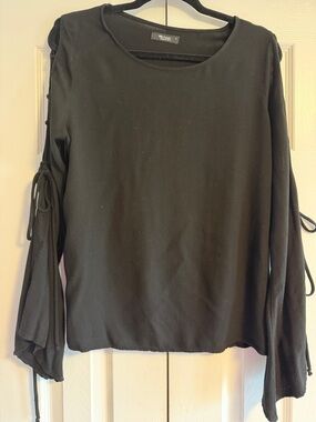 Michael Lauren Black Bell Sleeve Tie Detail Top Size S Long Sleeve Boho Chic